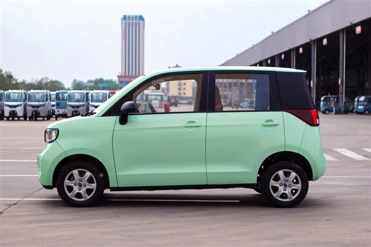 Haibao EQ Luxury Smart Right Hand Drive New Energy Electric Car EV