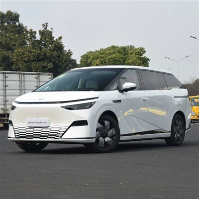 XPeng X9 RWD Long Range Electric MPV